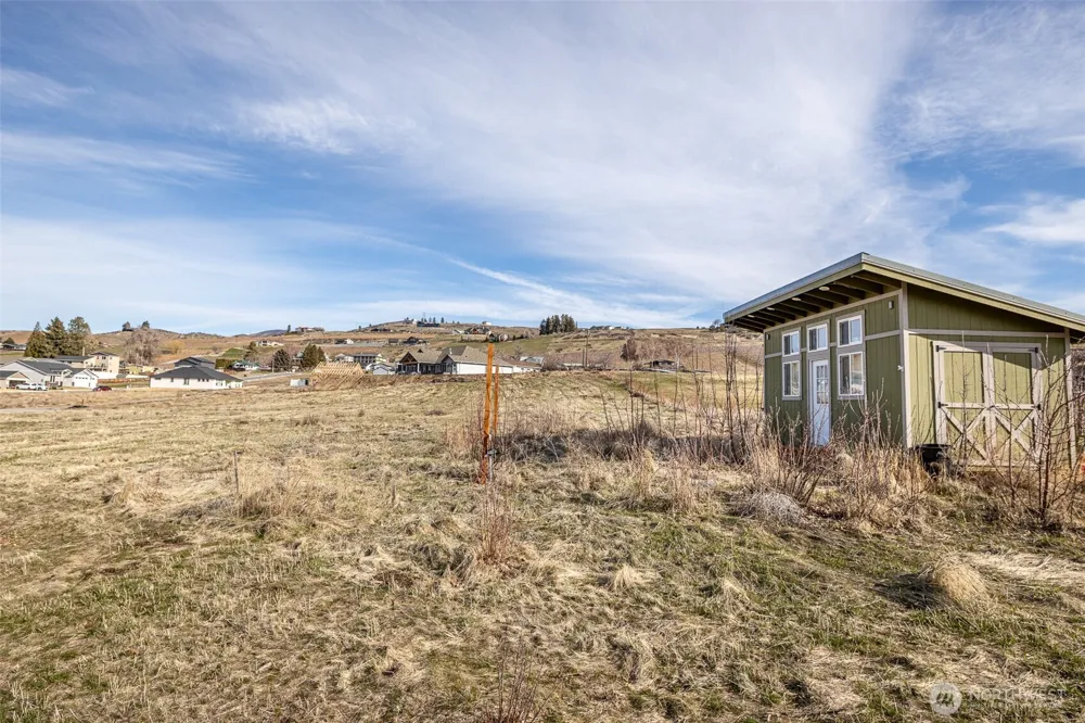 127 Hurley Lane Manson, WA 98831