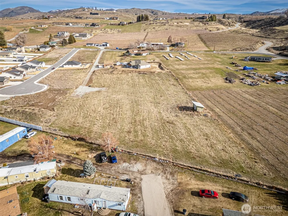 127 Hurley Lane Manson, WA 98831