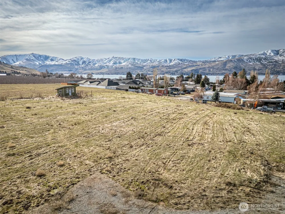 127 Hurley Lane Manson, WA 98831