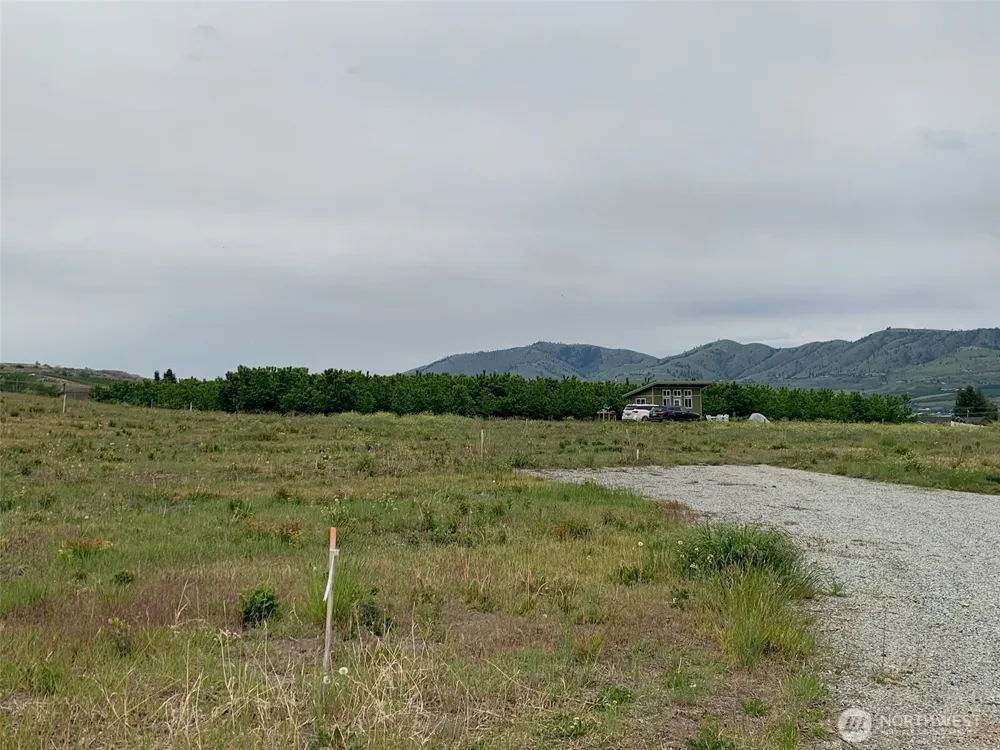 127 Hurley Lane Manson, WA 98831
