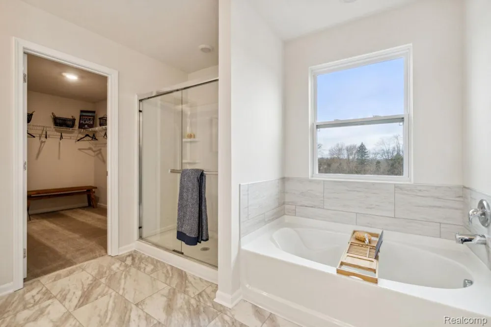 408 Hidden River W Holly Township, MI 48442