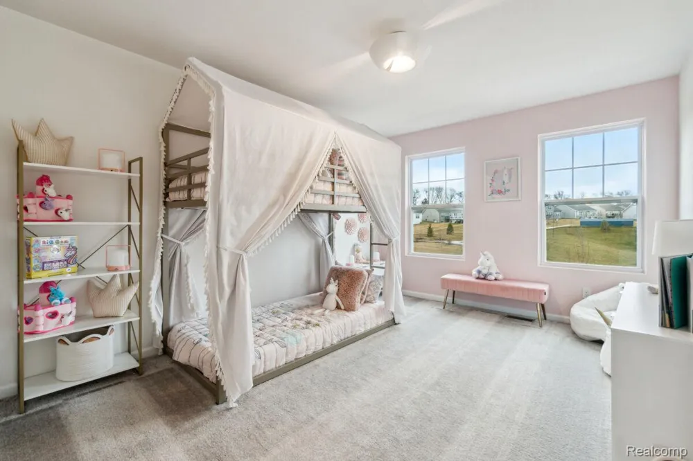 408 Hidden River W Holly Township, MI 48442