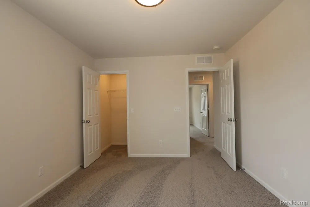408 Hidden River W Holly Township, MI 48442