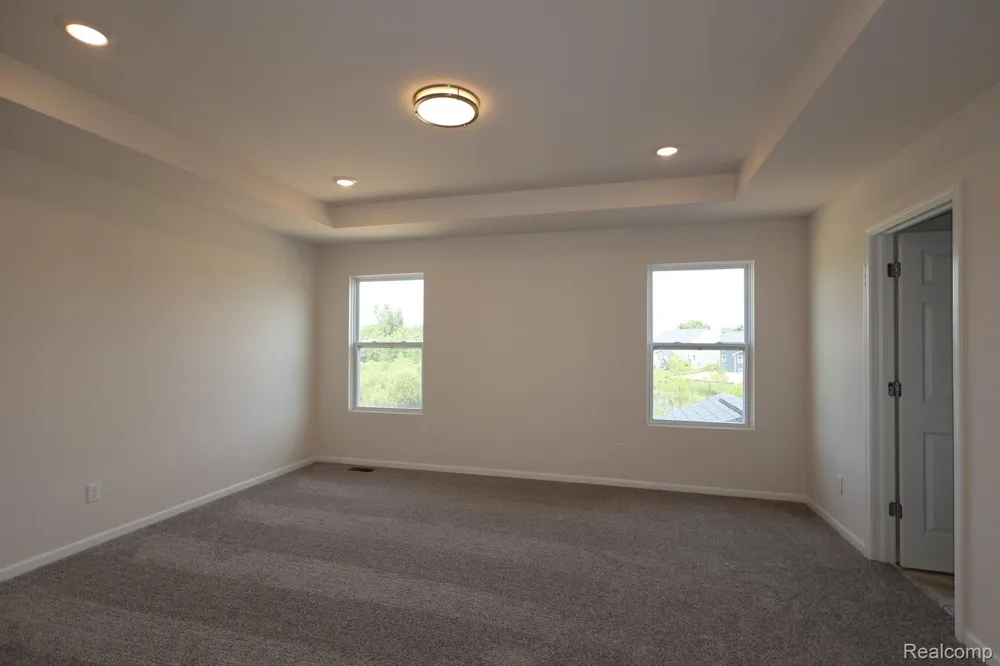 408 Hidden River W Holly Township, MI 48442