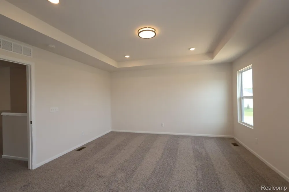 408 Hidden River W Holly Township, MI 48442