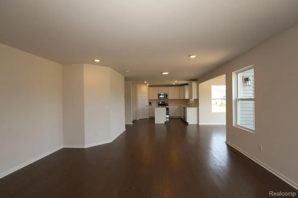 408 Hidden River W Holly Township, MI 48442