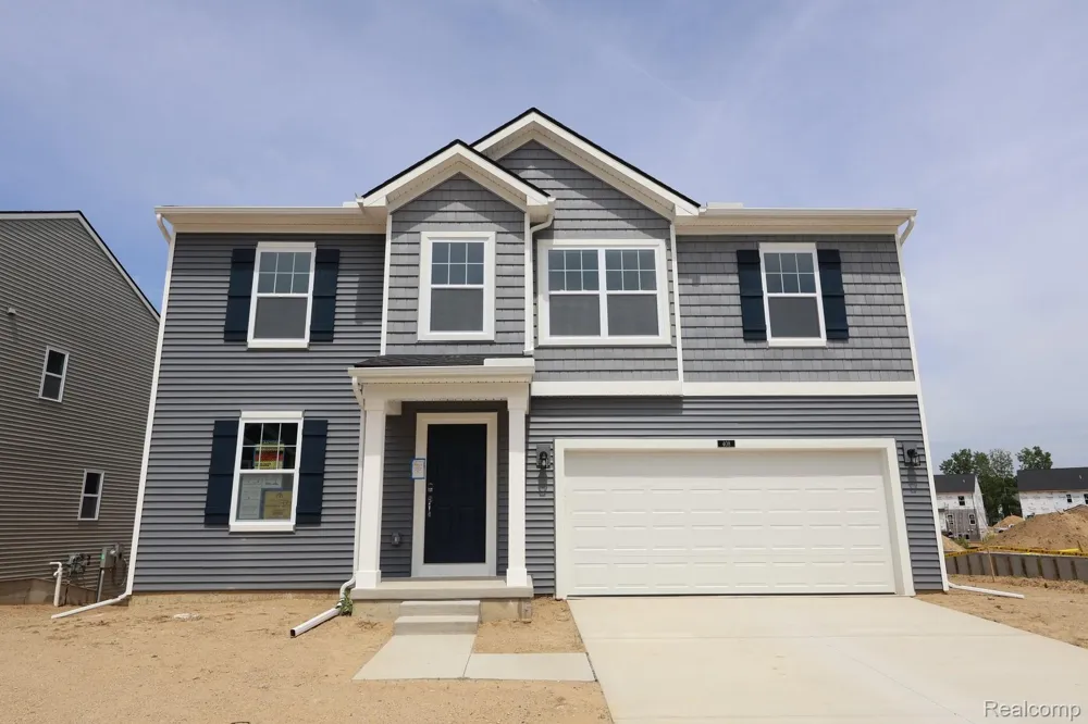 408 Hidden River W Holly Township, MI 48442
