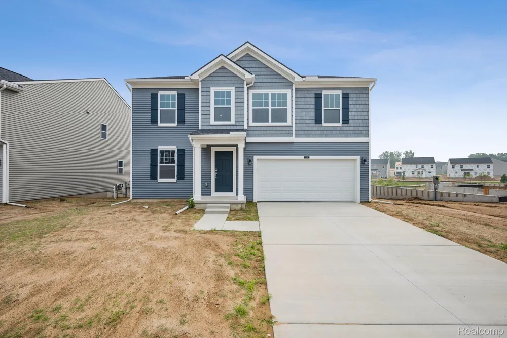 408 Hidden River W Holly Township, MI 48442