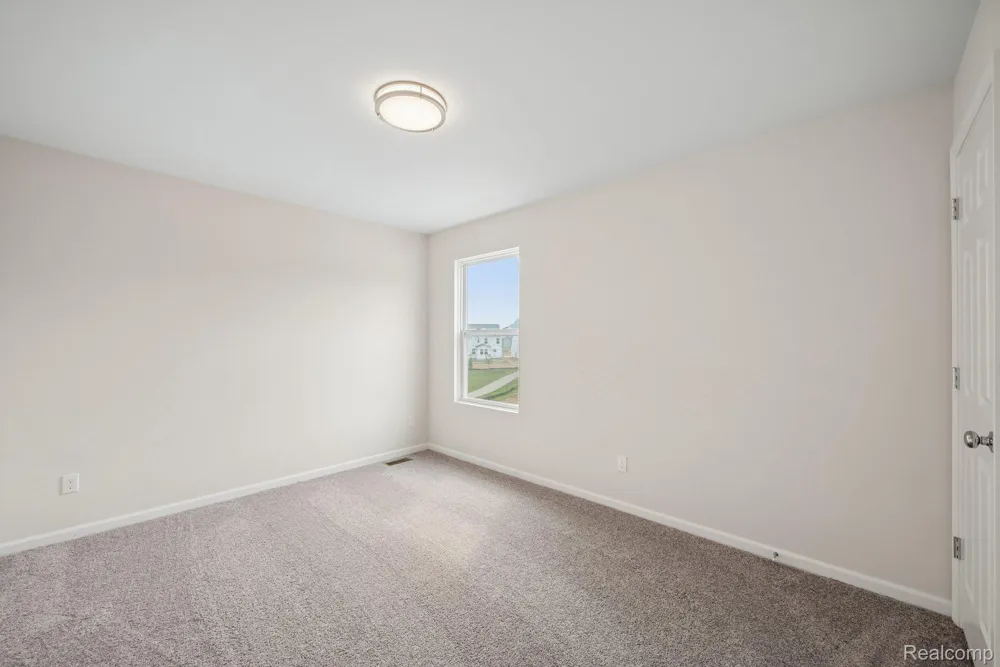 408 Hidden River W Holly Township, MI 48442