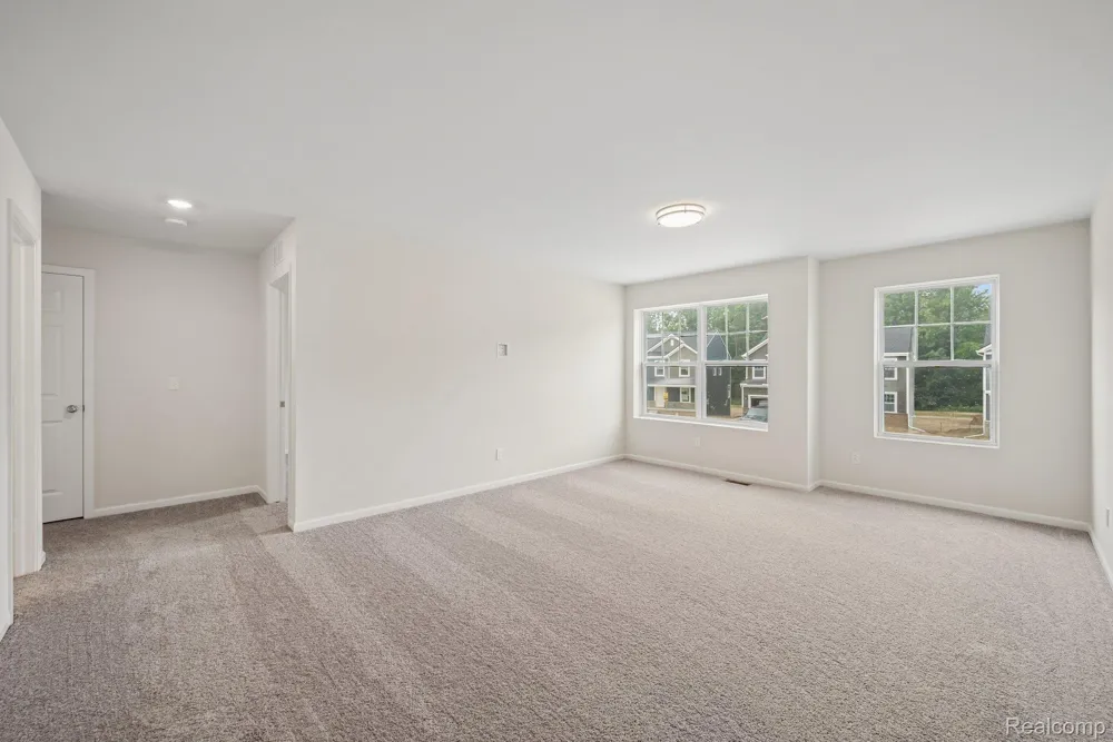 408 Hidden River W Holly Township, MI 48442