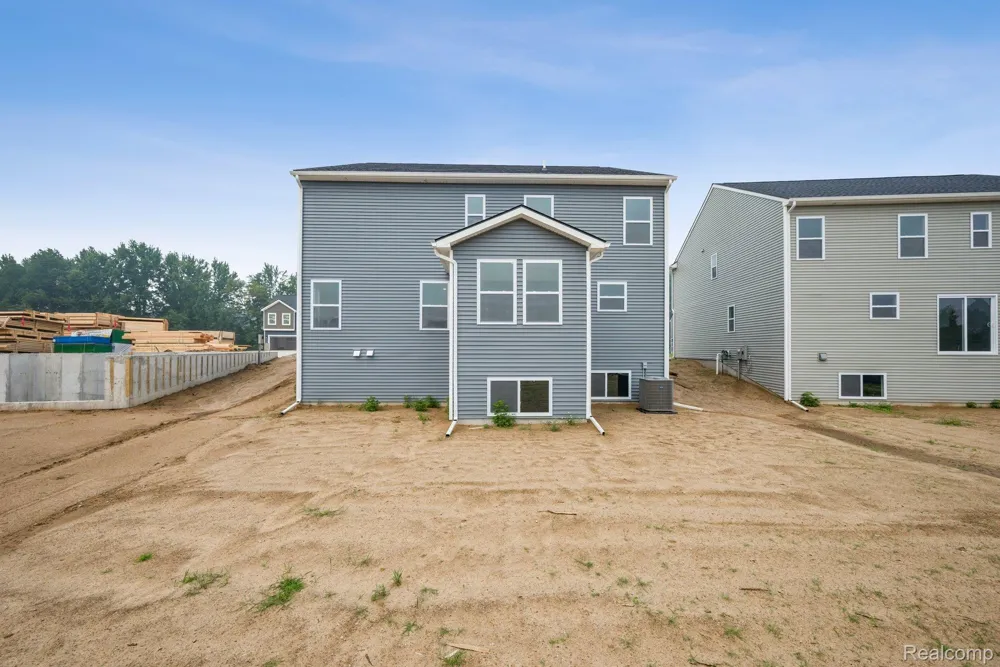 408 Hidden River W Holly Township, MI 48442