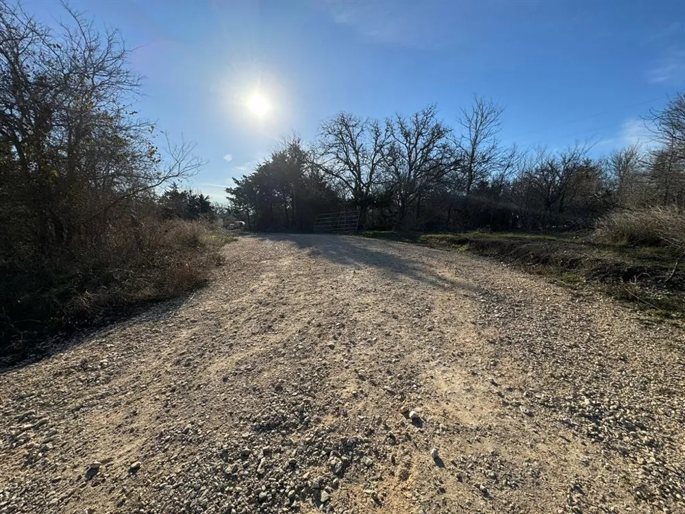 8405 Taylorsville Road Dale, TX 78616