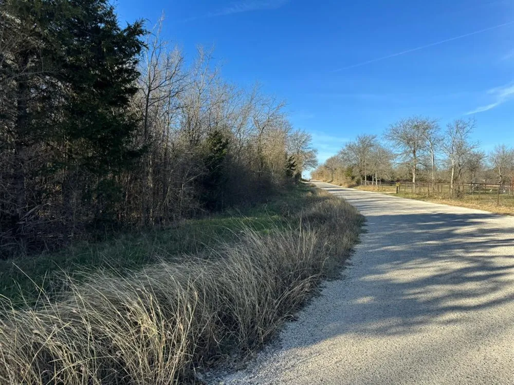 8405 Taylorsville Road Dale, TX 78616