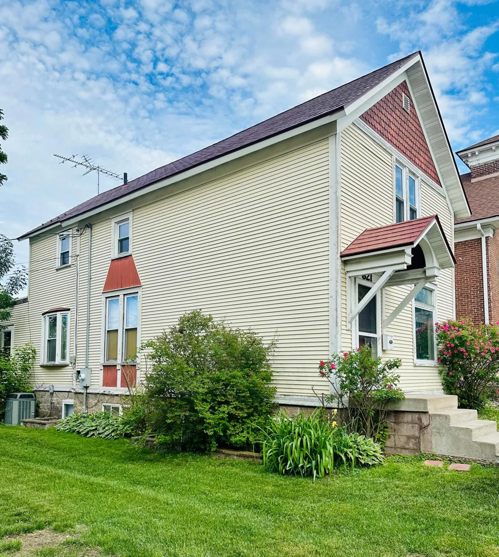 621 East Avenue Red Wing, MN 55066