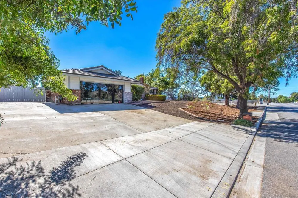 33155 Avenue D Yucaipa, CA 92399