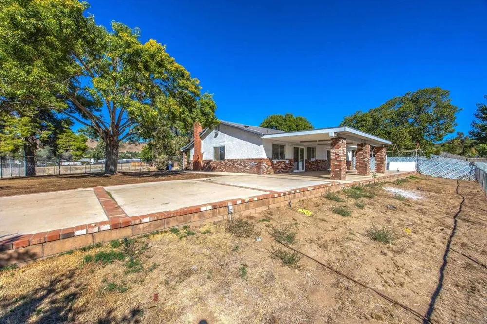 33155 Avenue D Yucaipa, CA 92399