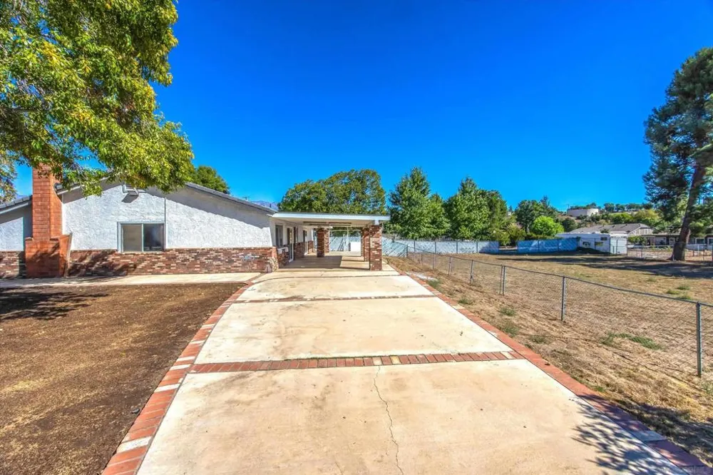 33155 Avenue D Yucaipa, CA 92399