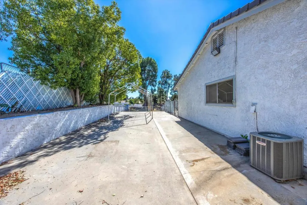 33155 Avenue D Yucaipa, CA 92399