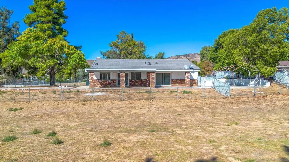33155 Avenue D Yucaipa, CA 92399