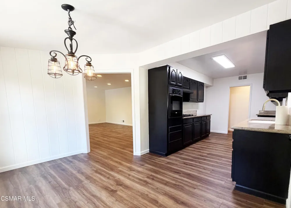 279 Lake Sherwood Drive Lake Sherwood, CA 91361