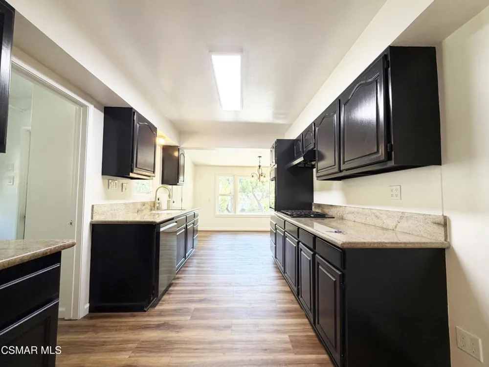 279 Lake Sherwood Drive Lake Sherwood, CA 91361