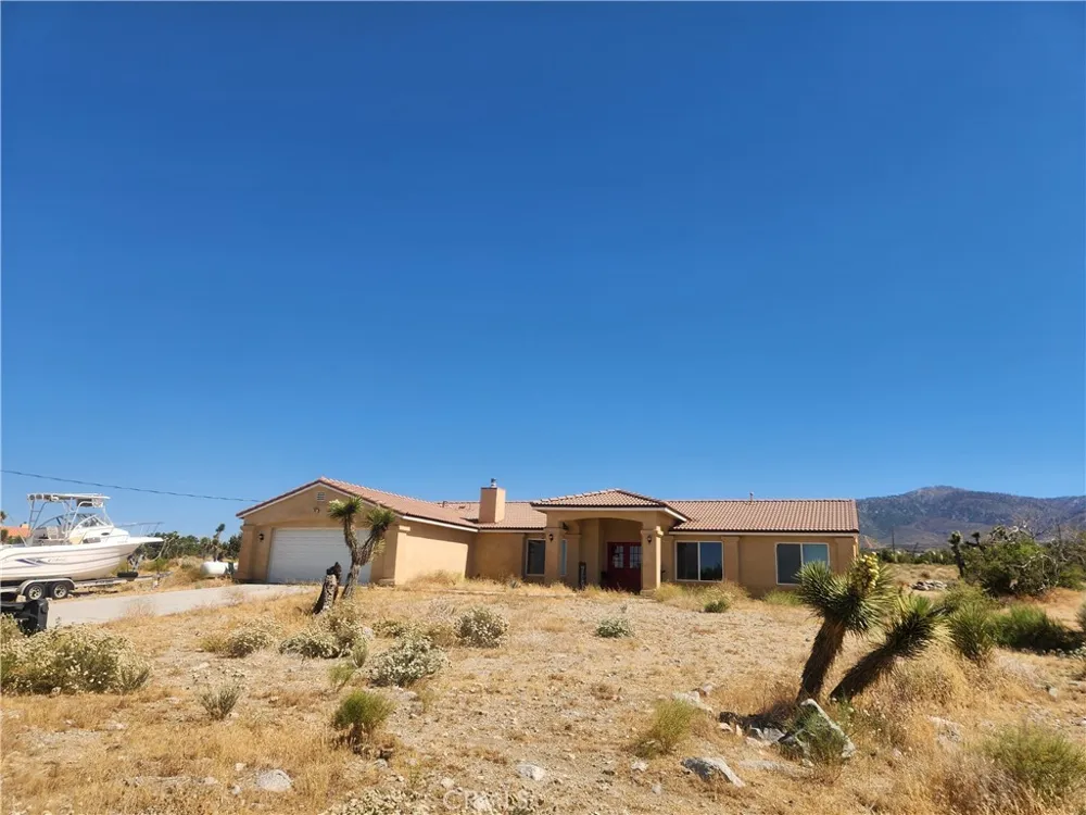 345 Solano Pinon Hills, CA 92372