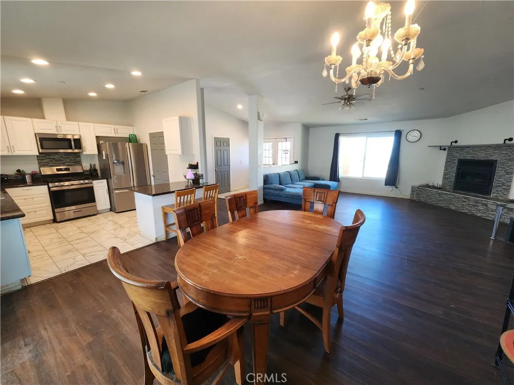 345 Solano Pinon Hills, CA 92372