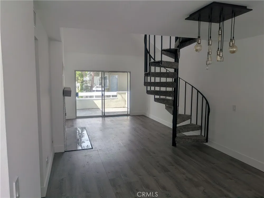 26129 McBean Parkway #43 Valencia, CA 91355