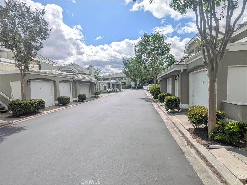26129 McBean Parkway #43 Valencia, CA 91355
