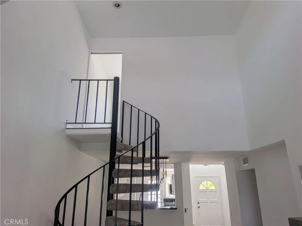 26129 McBean Parkway #43 Valencia, CA 91355