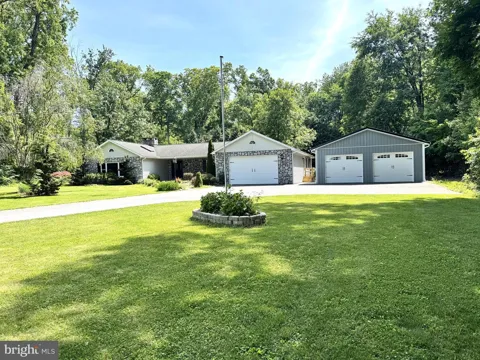 378 AIRPORT ROAD