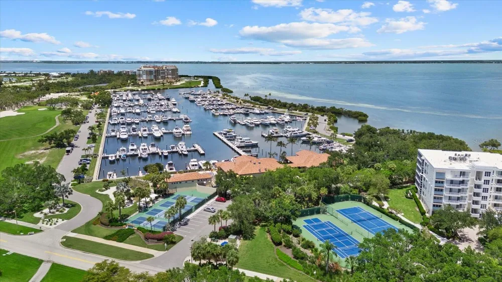 2600 HARBOURSIDE DRIVE #H06 Longboat Key, FL 34228
