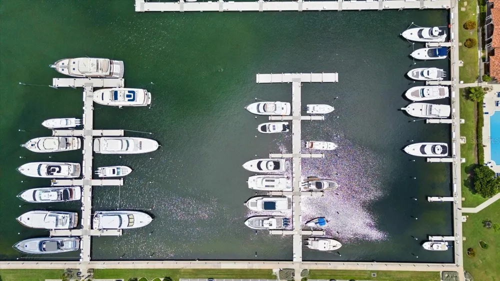2600 HARBOURSIDE DRIVE #H06 Longboat Key, FL 34228