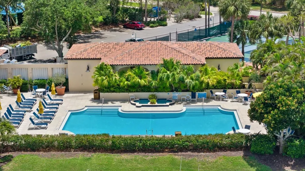 2600 HARBOURSIDE DRIVE #H06 Longboat Key, FL 34228