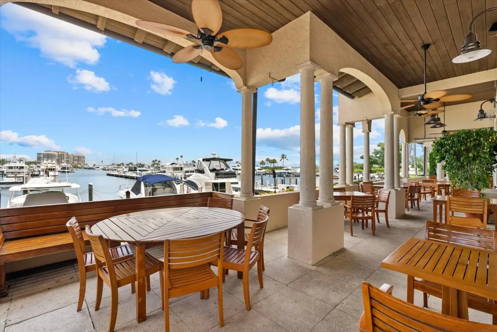 2600 HARBOURSIDE DRIVE #H06 Longboat Key, FL 34228