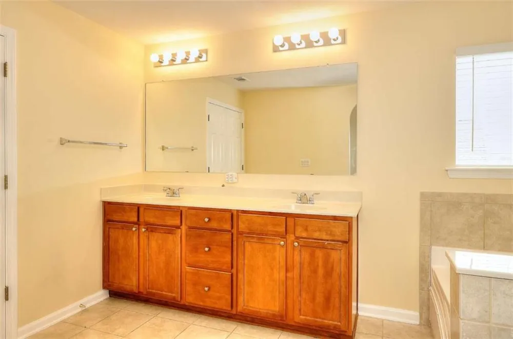 3387 Dogwood Pass Stonecrest, GA 30038