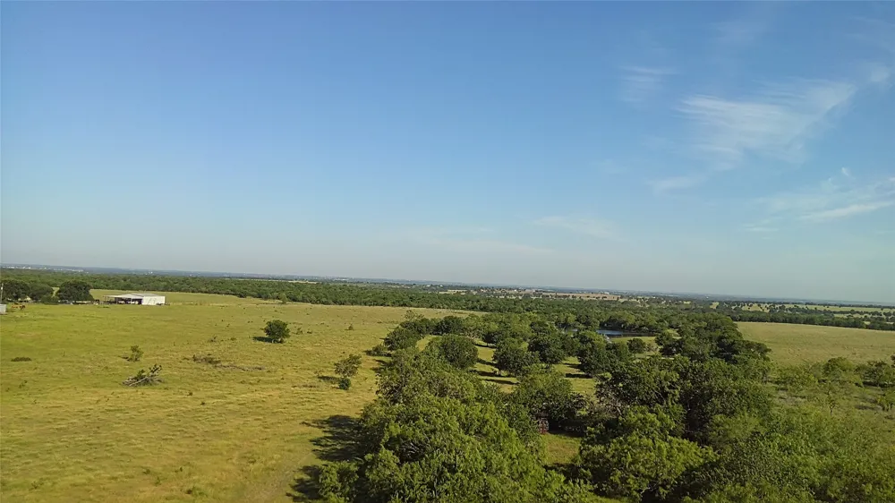 682 Somers Axtell, TX 76624