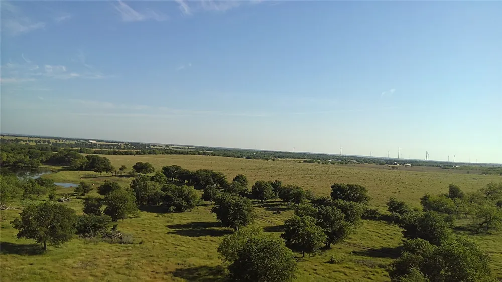 682 Somers Axtell, TX 76624