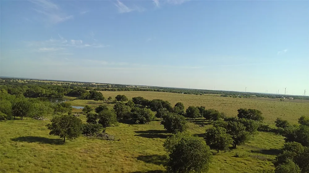 682 Somers Axtell, TX 76624