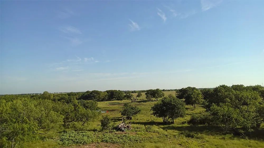682 Somers Axtell, TX 76624