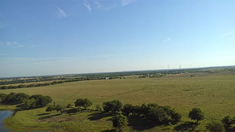 682 Somers Axtell, TX 76624