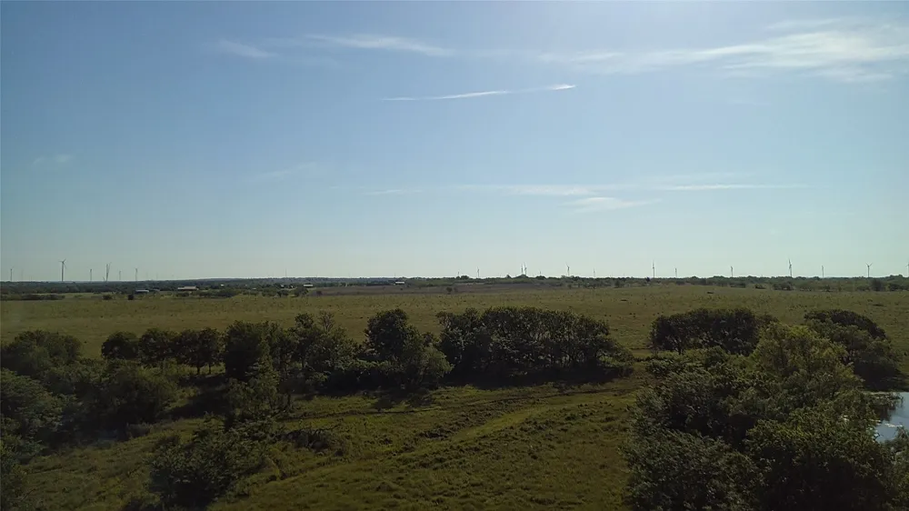 682 Somers Axtell, TX 76624