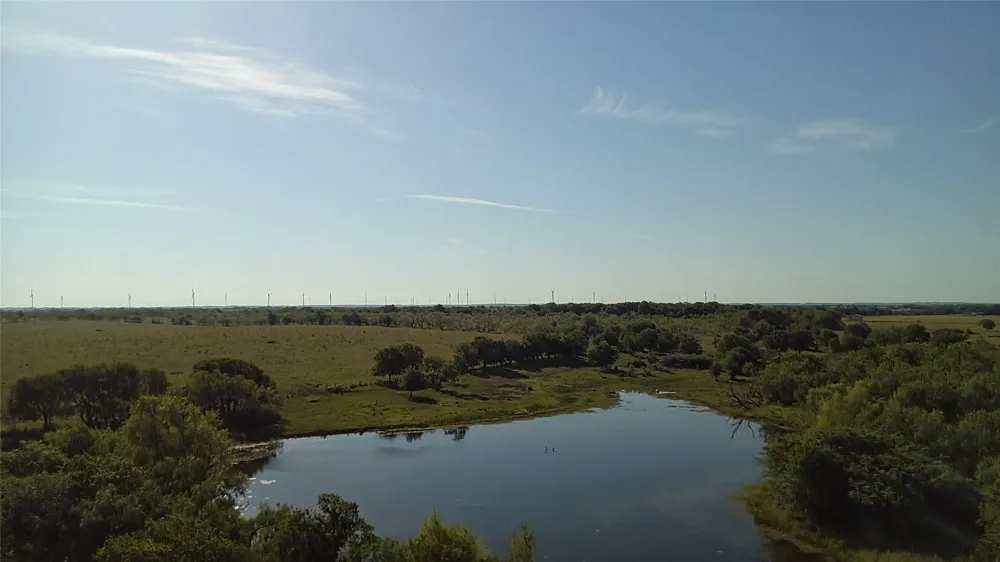 682 Somers Axtell, TX 76624