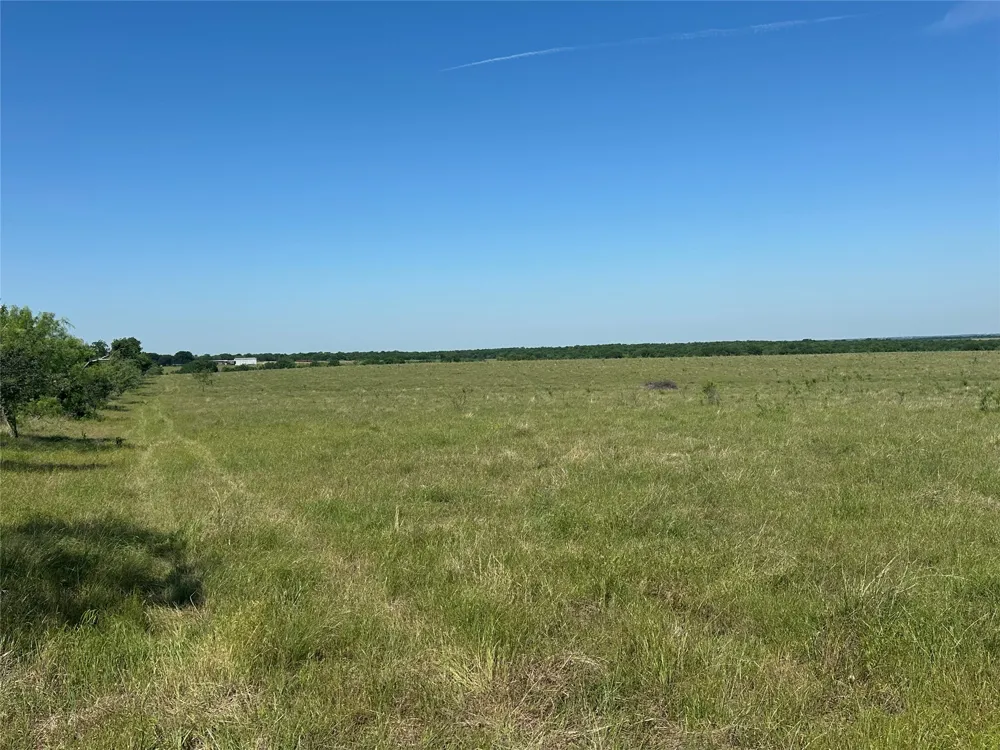 682 Somers Axtell, TX 76624