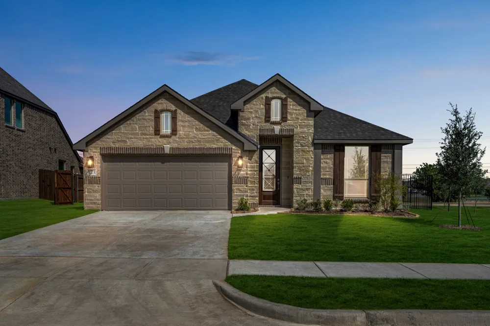 121 Creekstone Drive Balch Springs, TX 75181