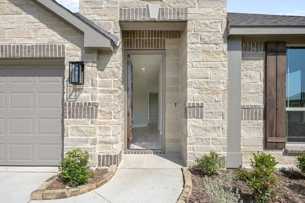 121 Creekstone Drive Balch Springs, TX 75181