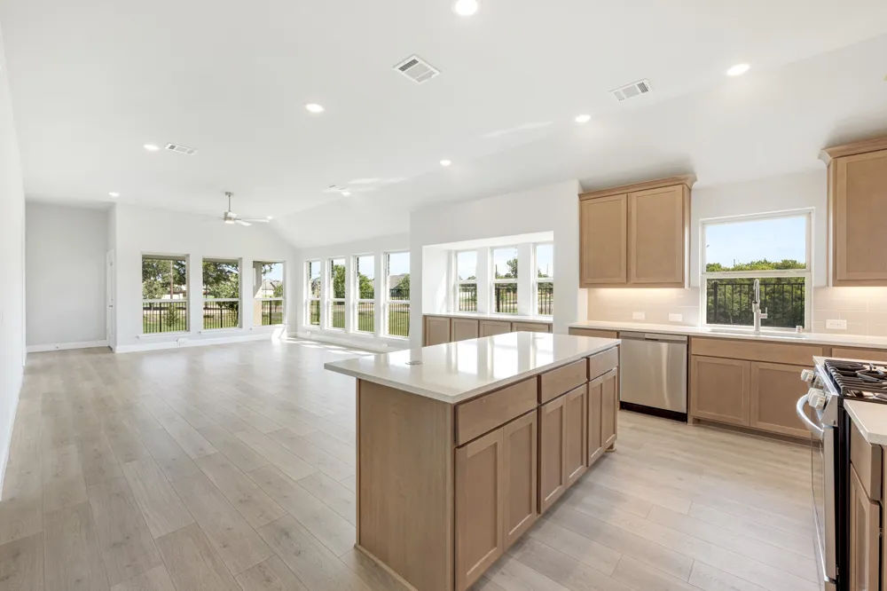121 Creekstone Drive Balch Springs, TX 75181