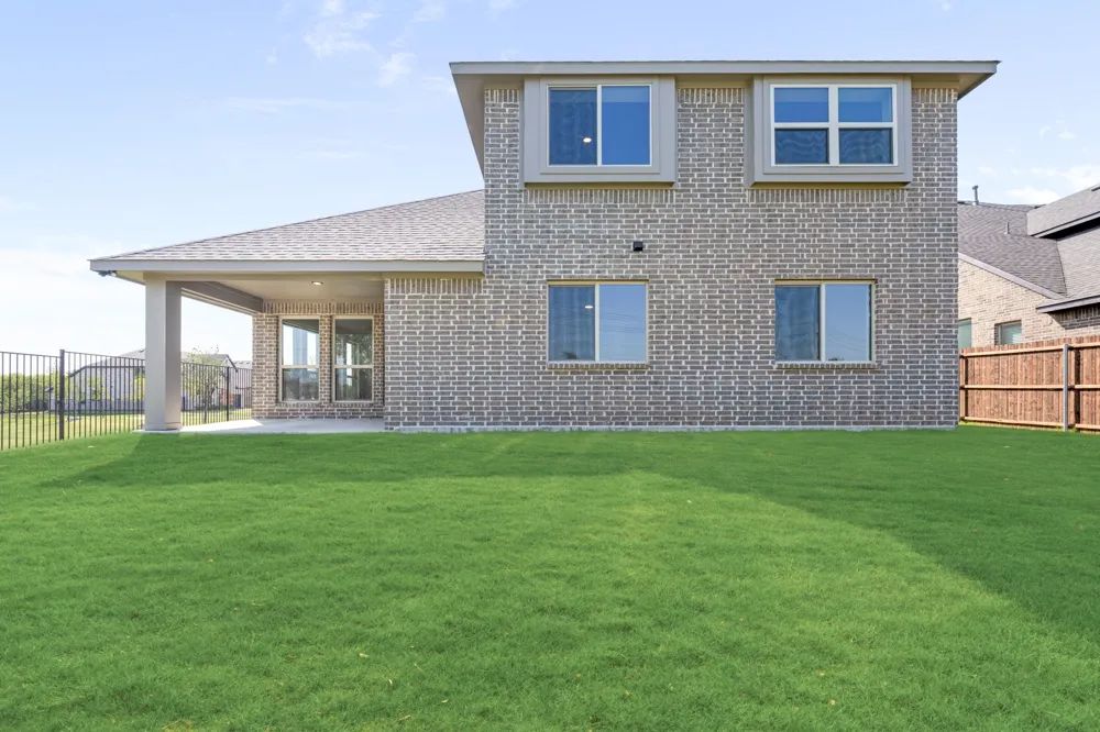 121 Creekstone Drive Balch Springs, TX 75181