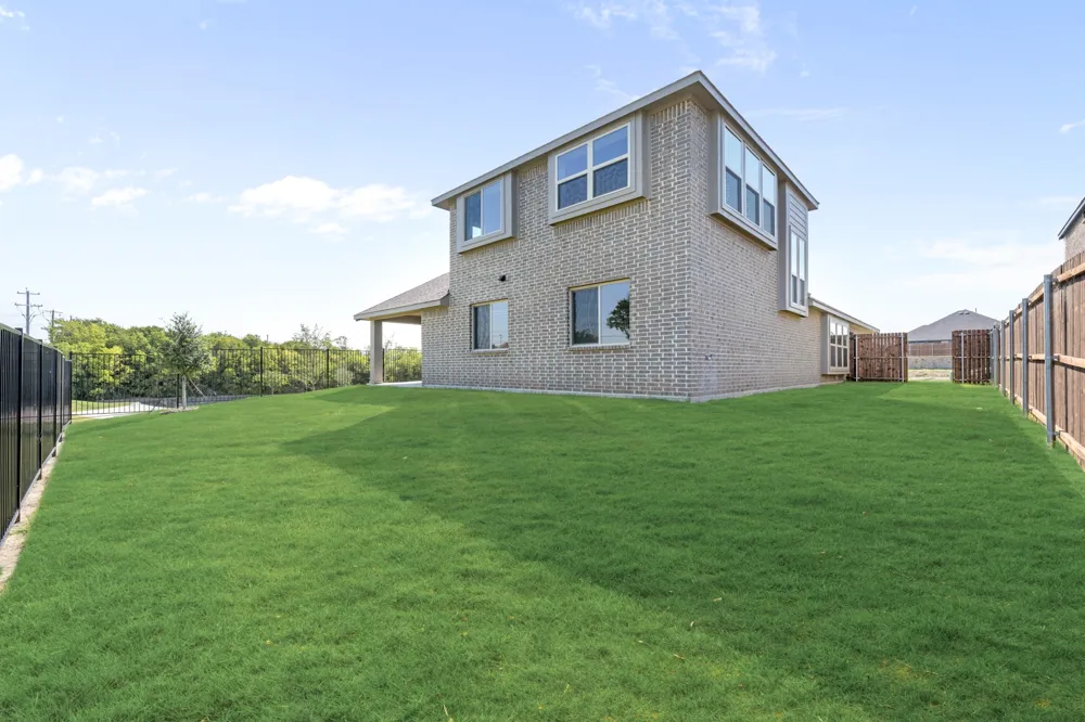 121 Creekstone Drive Balch Springs, TX 75181
