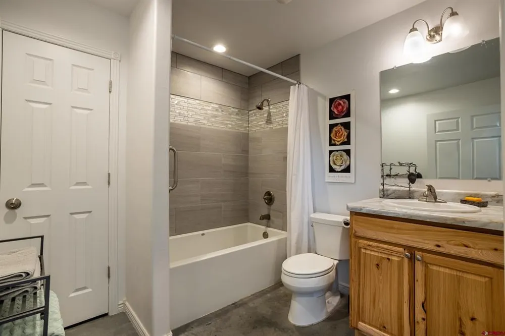 480 Hawthorn Drive Hotchkiss, CO 81419